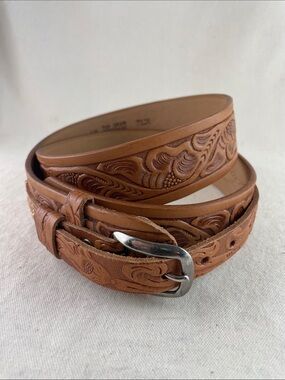 Tooled Leather Floral Belt in Cognac Brown